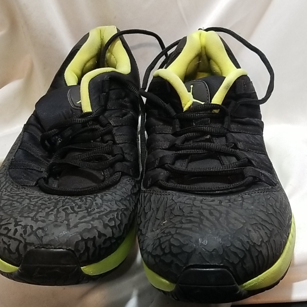 Nike jordon size 10 1/2